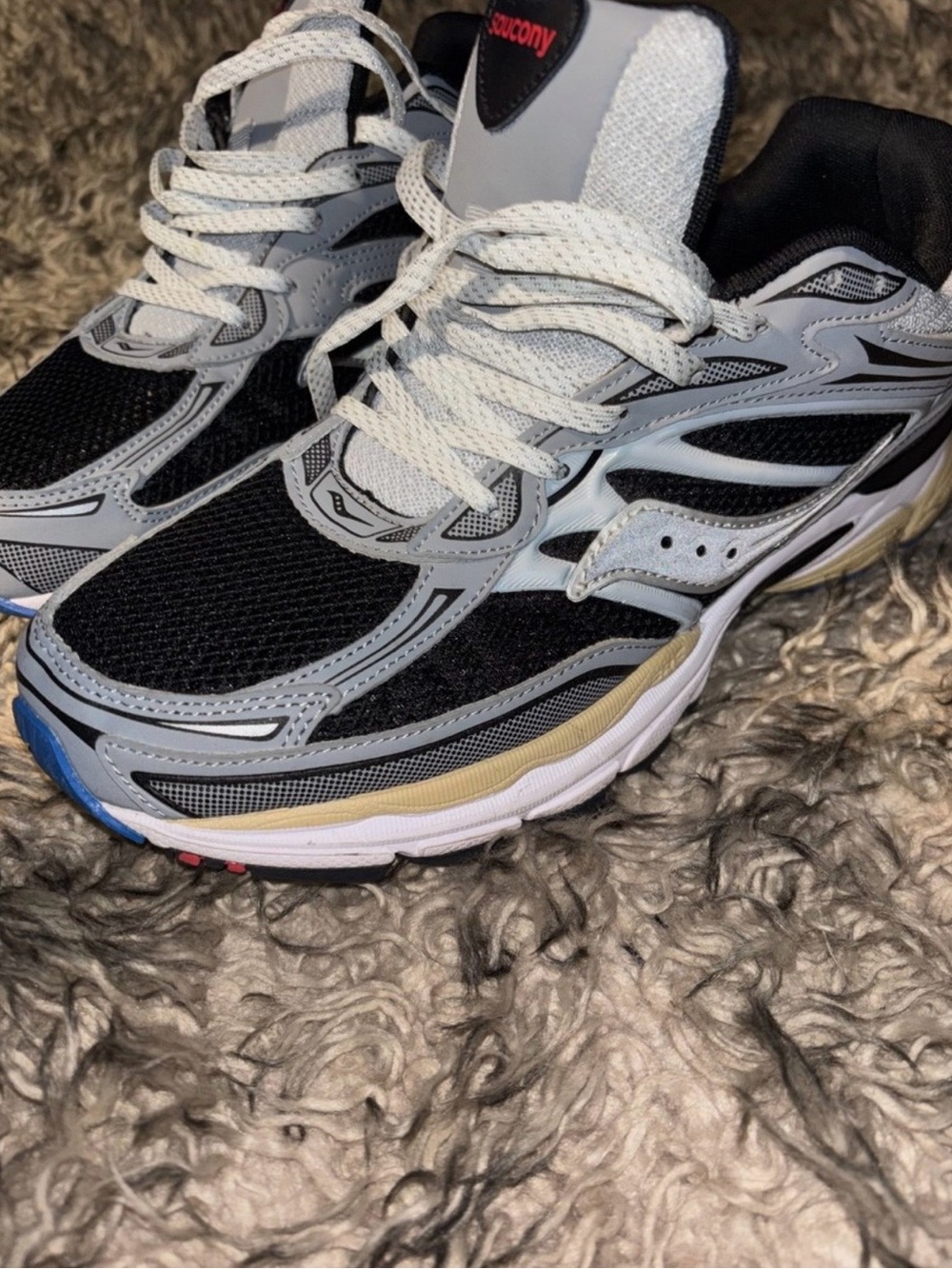 Saucony Black and Gray Running Sneakers with Blue and Cream Accents - Picture 4 of 8